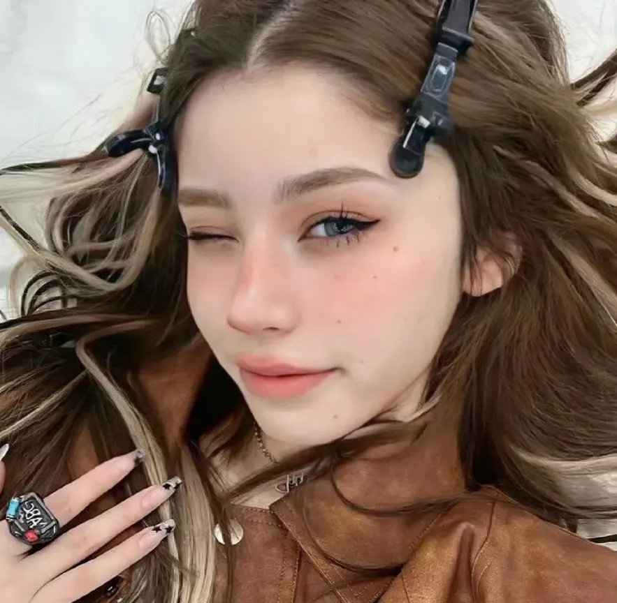 莉莉与凯特